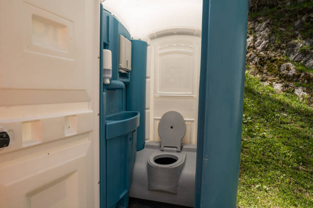Best Sanitation services for porta potties  in Bowling Green, FL